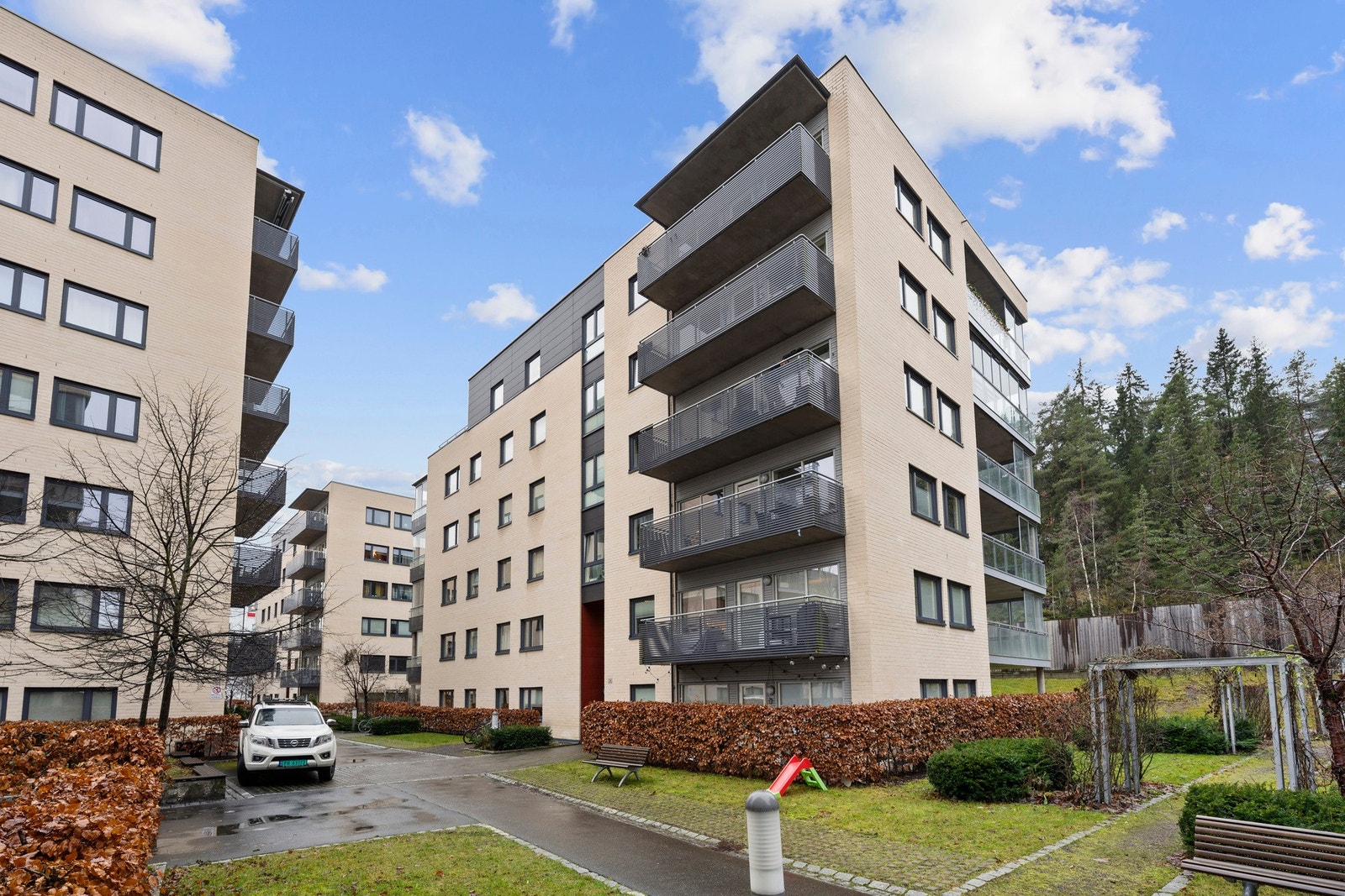 Bo sentralt i Lørenskog, rett ved Triaden Galleribilde