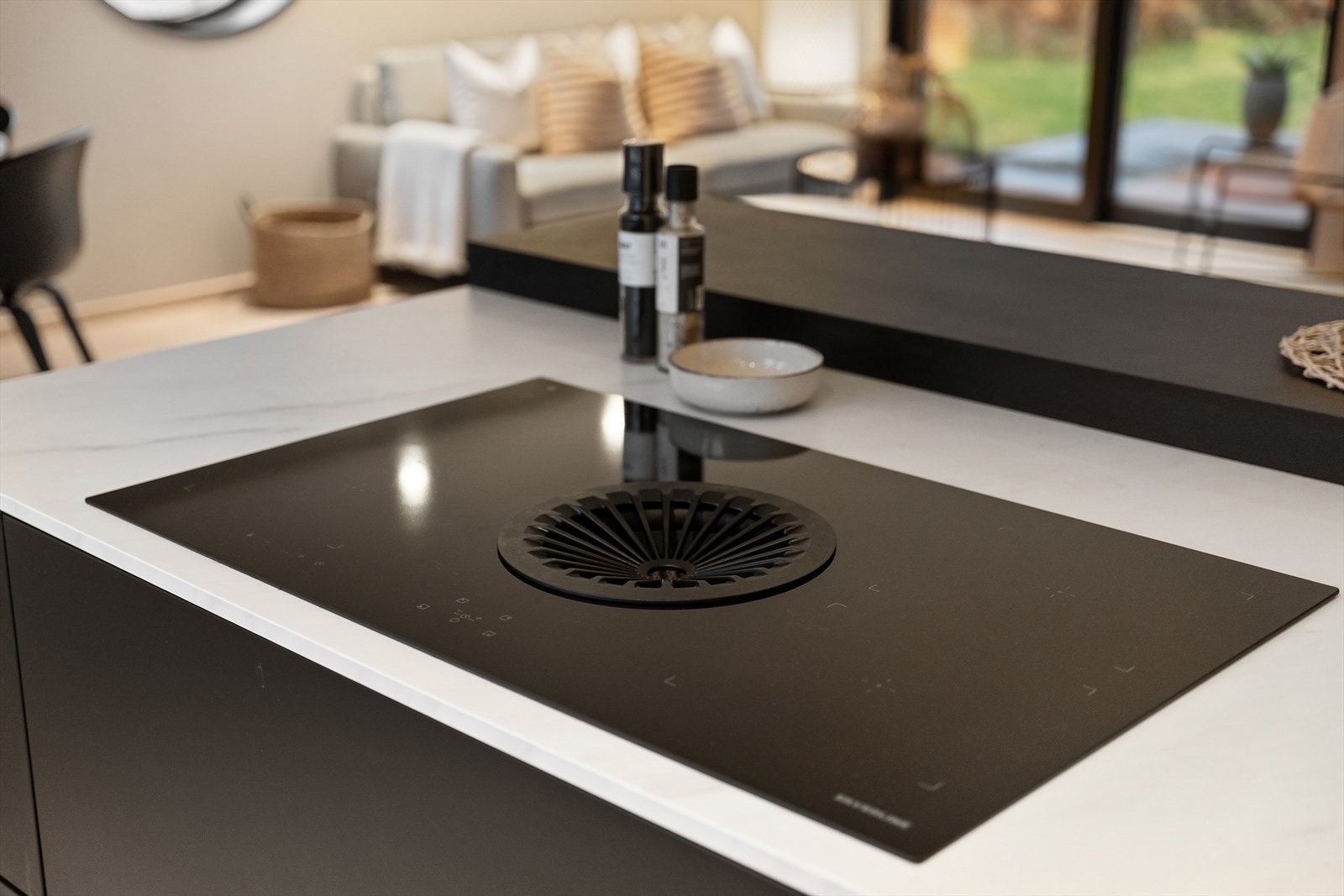 Platetopp med nedfelt avtrekk. Galleribilde