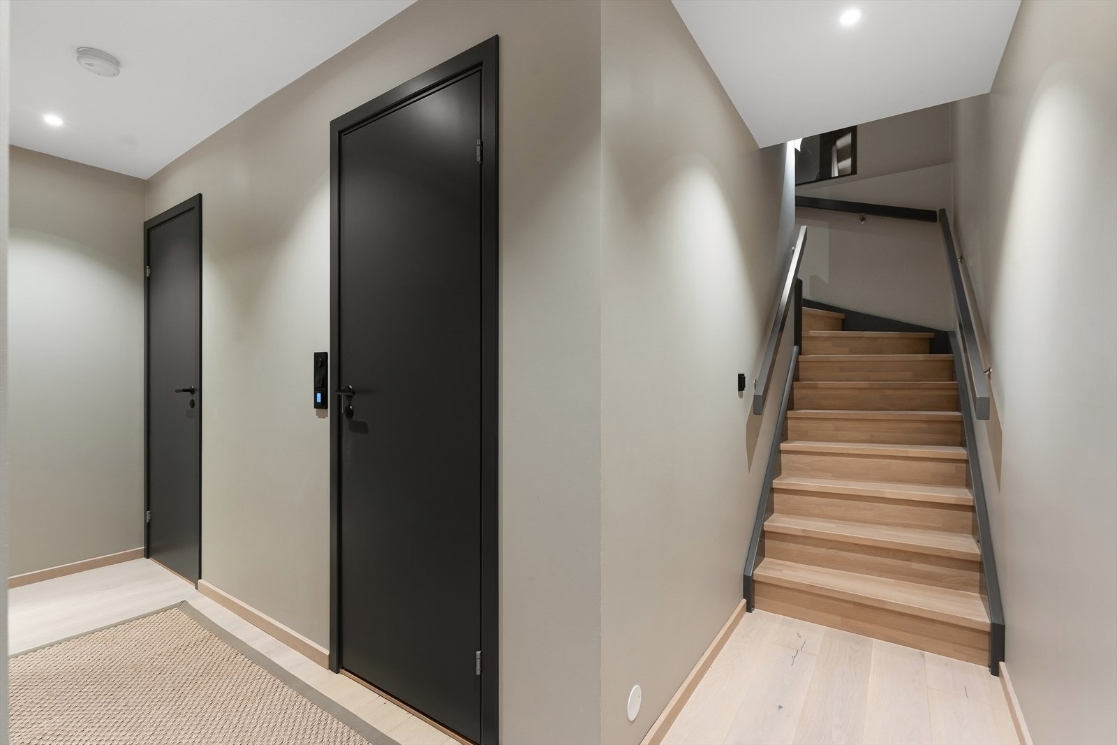 Gang i underetasjen. Galleribilde