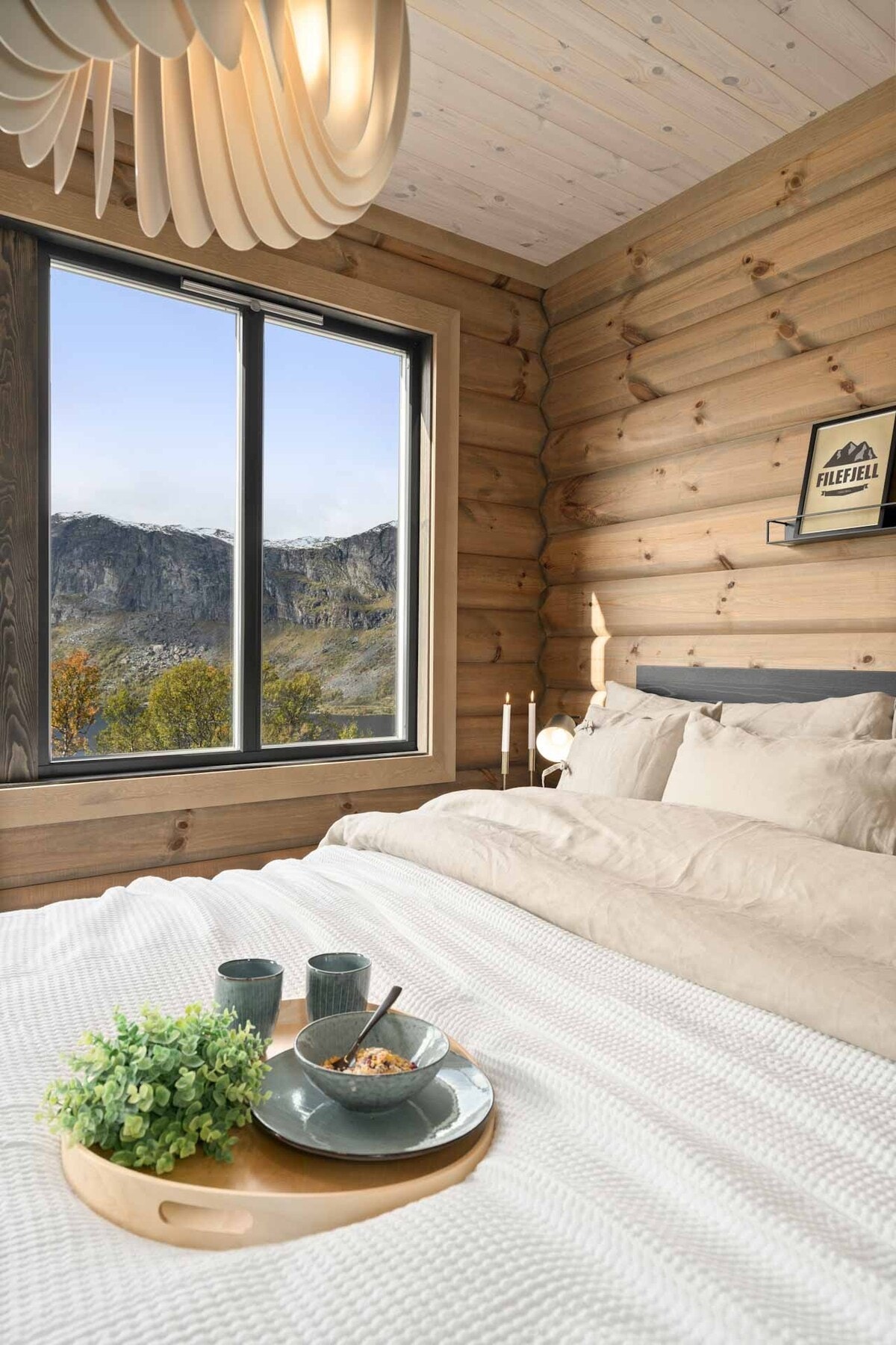 Hyttemodellen har 5 soverom. Foto fra et tilsvarende prosjekt. Galleribilde