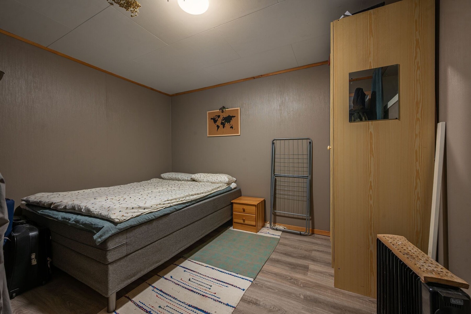 - Rom i underetasje benyttet som soverom (Ikke omsøkt). Galleribilde