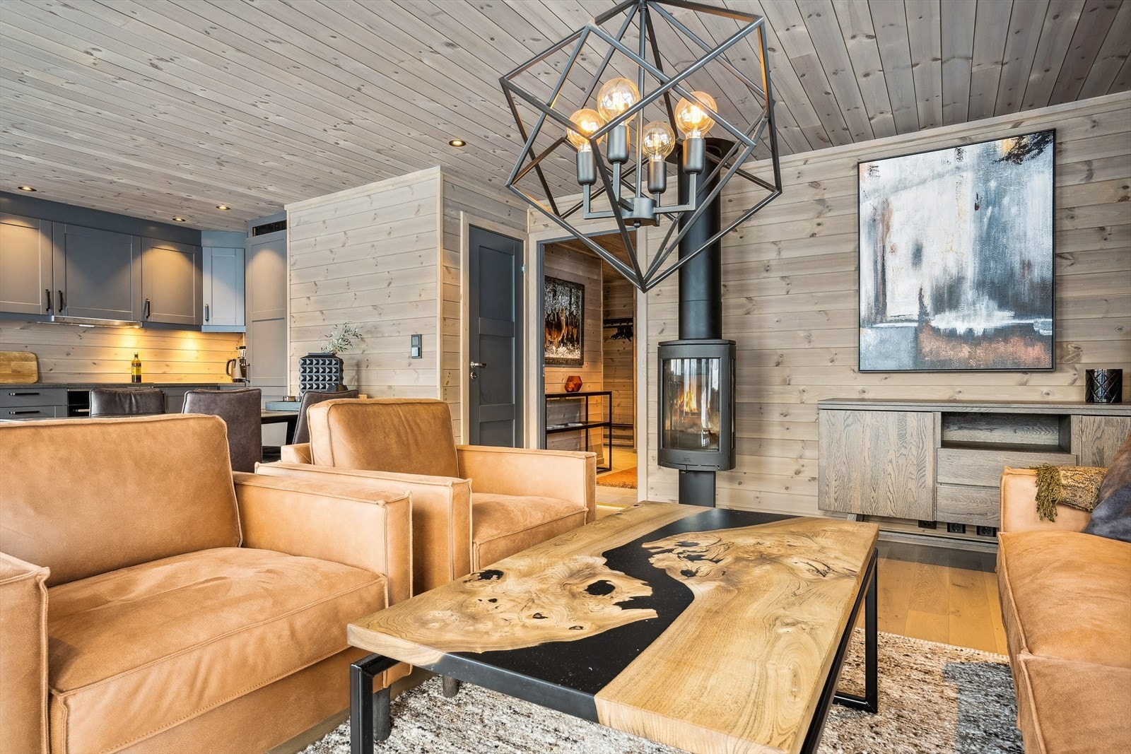 En peisovn gir kos og ekstra varme i den kalde årstida. Galleribilde