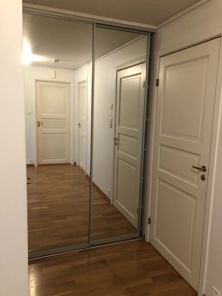 Entré - Inngang Galleribilde