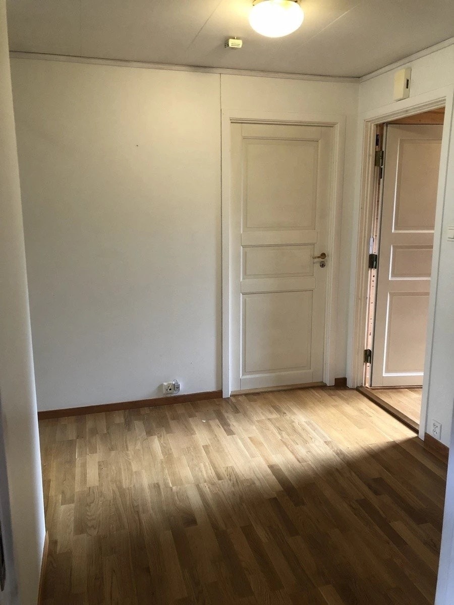 Entré - Inngang Galleribilde