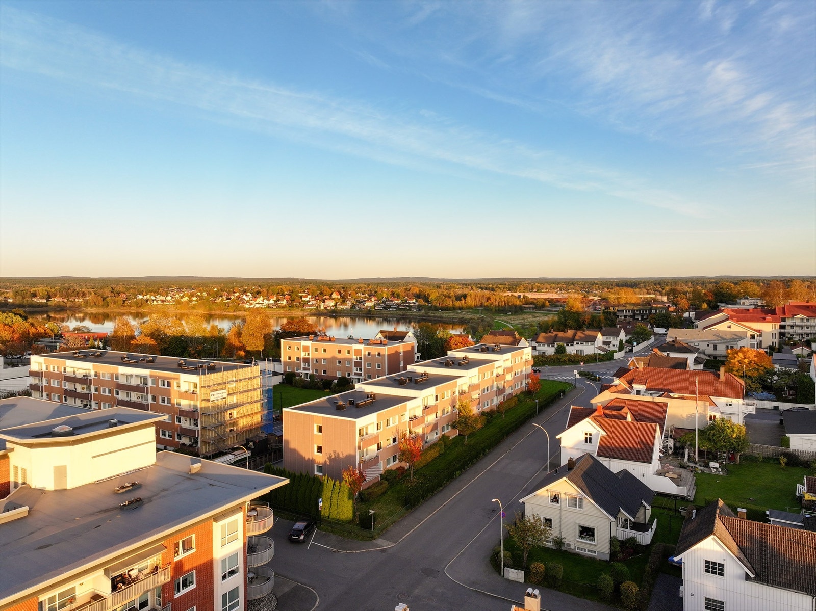 Leiligheten i Alfheims gate 6C presenteres av Raymond Bøhn i Krogsveen. Galleribilde