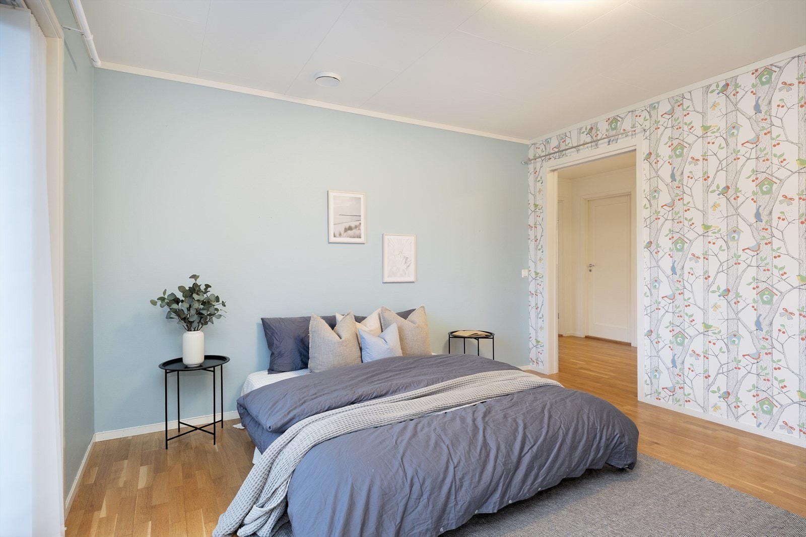 Underetasjen har 2 lyse og fine soverom. Galleribilde