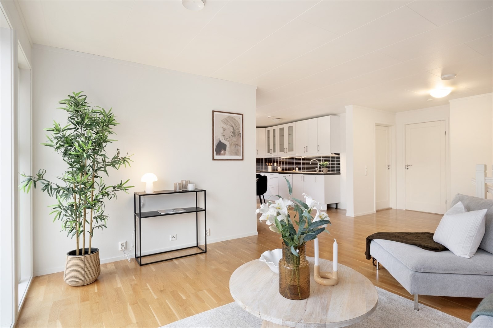 Bustaden har innlagt fiber og balansert ventilasjonsanlegg. Galleribilde