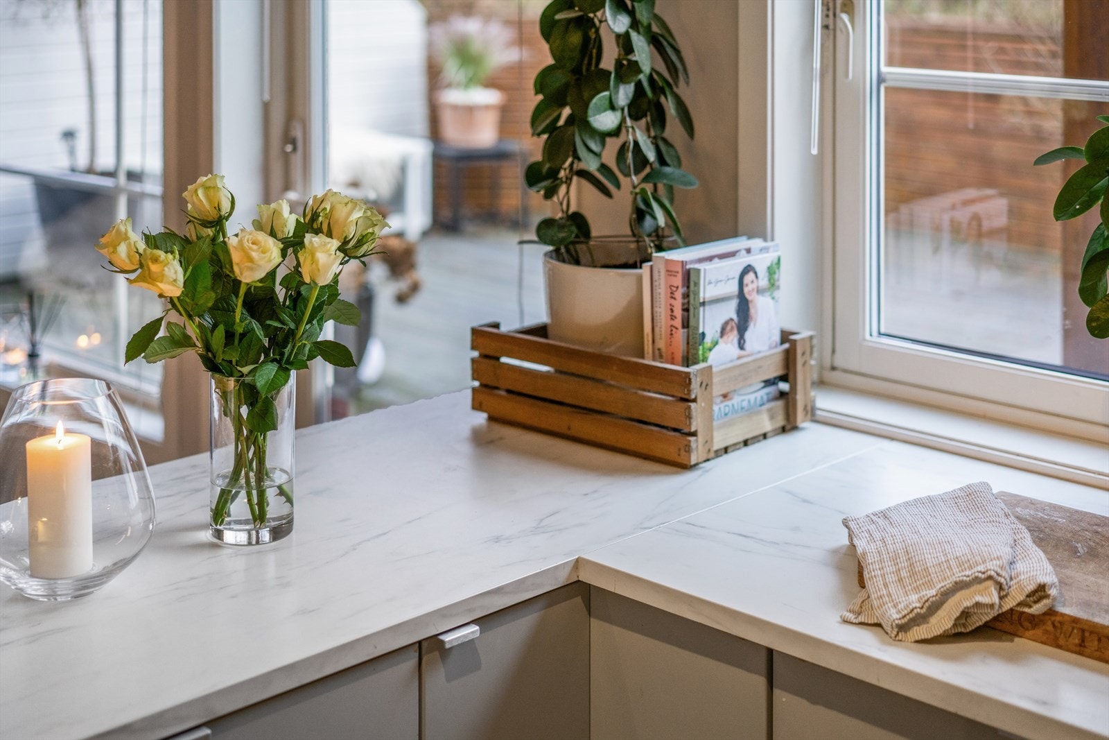 Benkeplate i laminat gir en robust og lettstelt overflate. Galleribilde