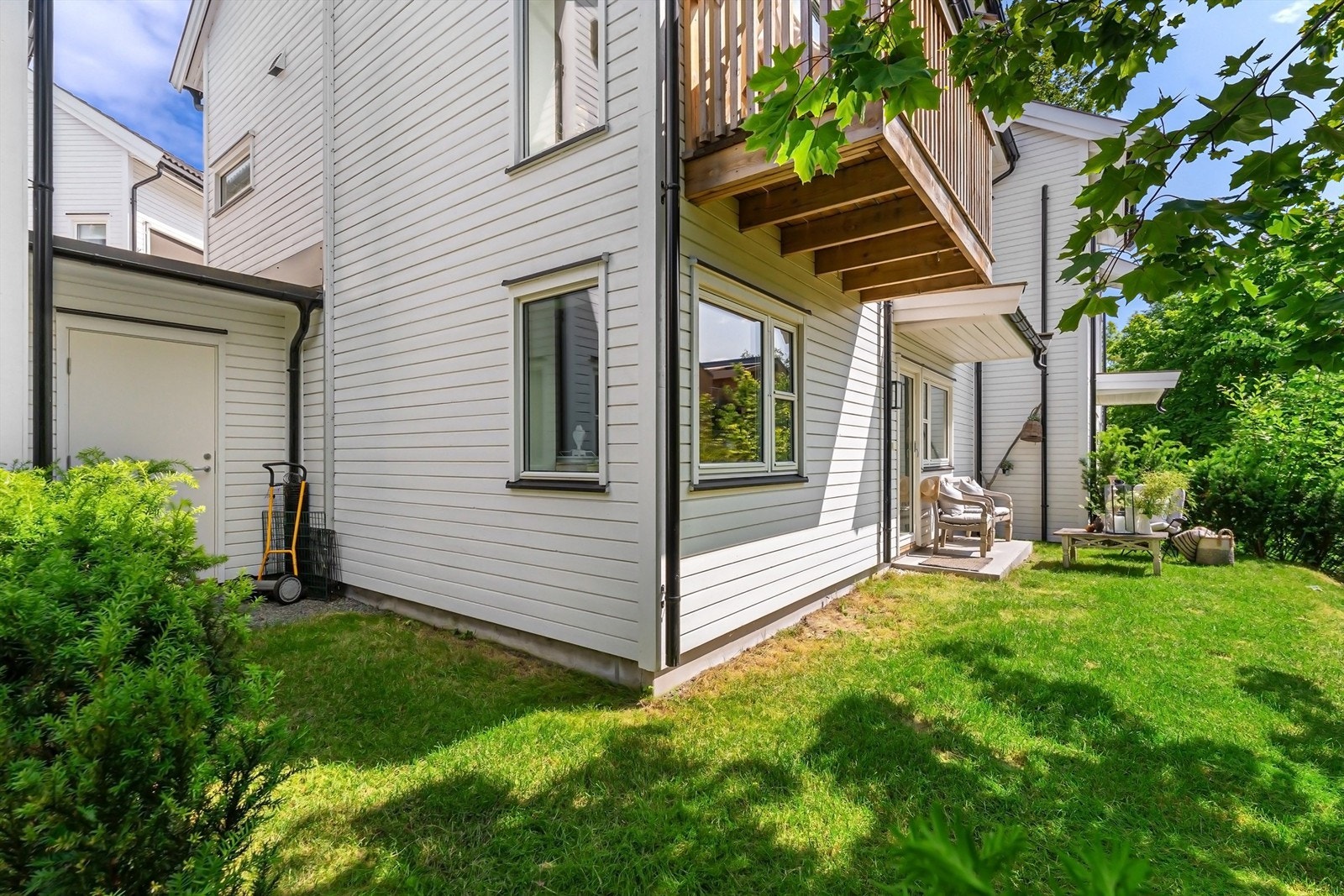 Hyggelig uteplass ved hovedsoverommet Galleribilde