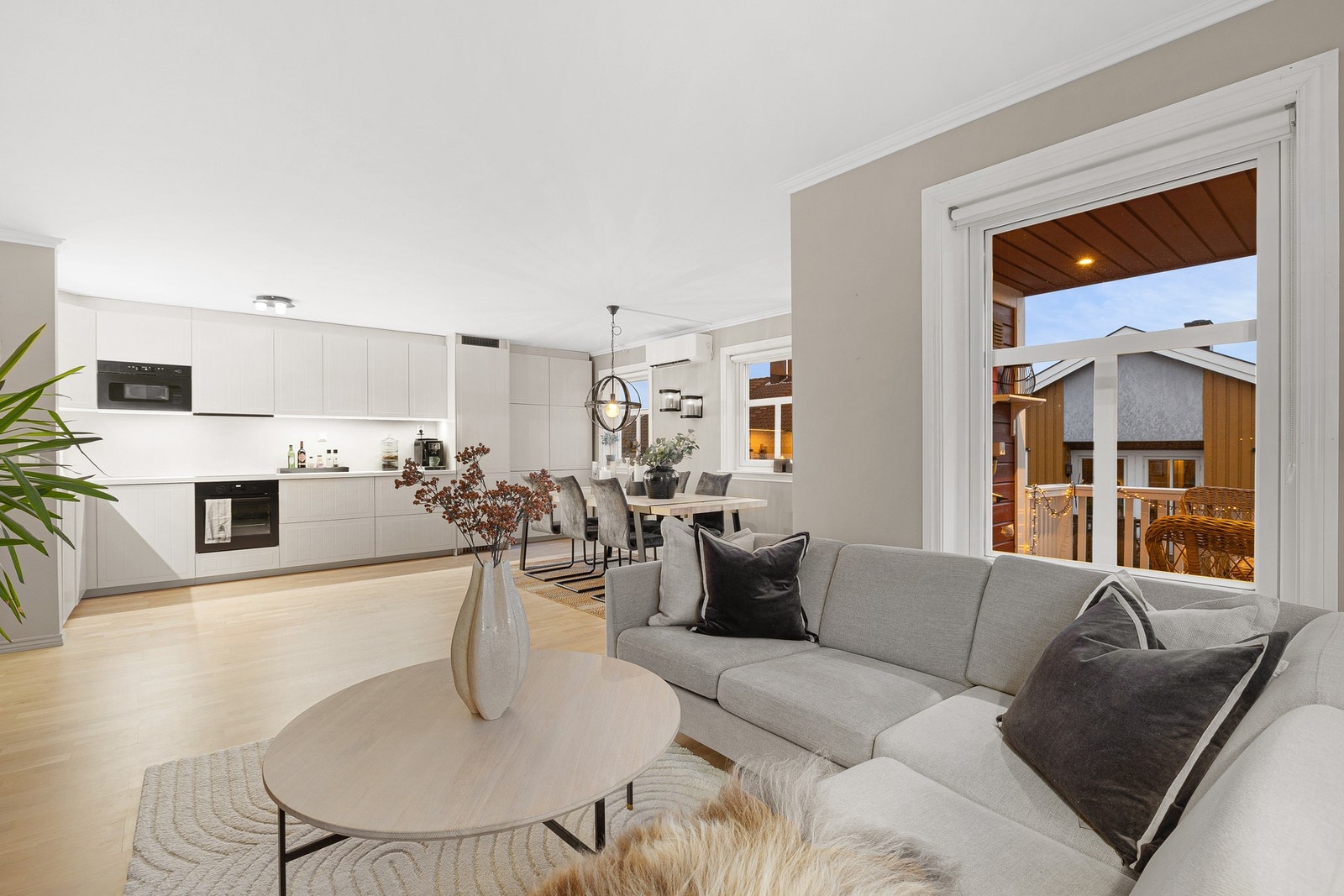 Installert varmepumpe fra 2024 på stue/kjøkken. Galleribilde