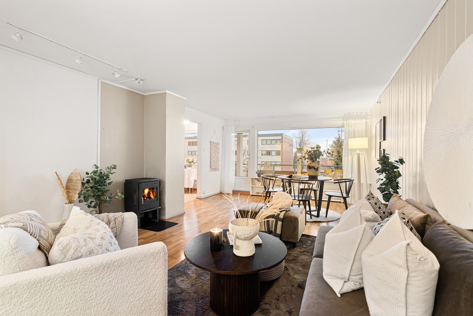 En flott 3-roms andelsleilighet beliggende i populære Vestlia borettslag. Galleribilde