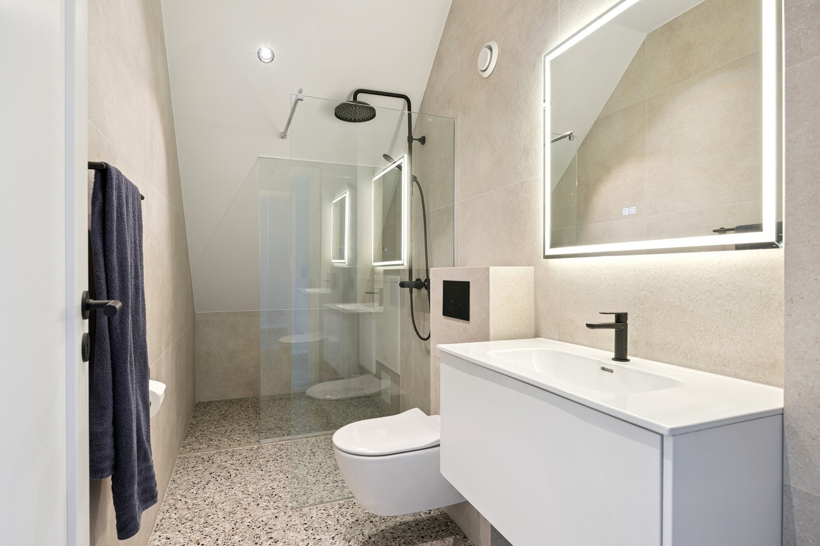 Bad i 2 etg Galleribilde