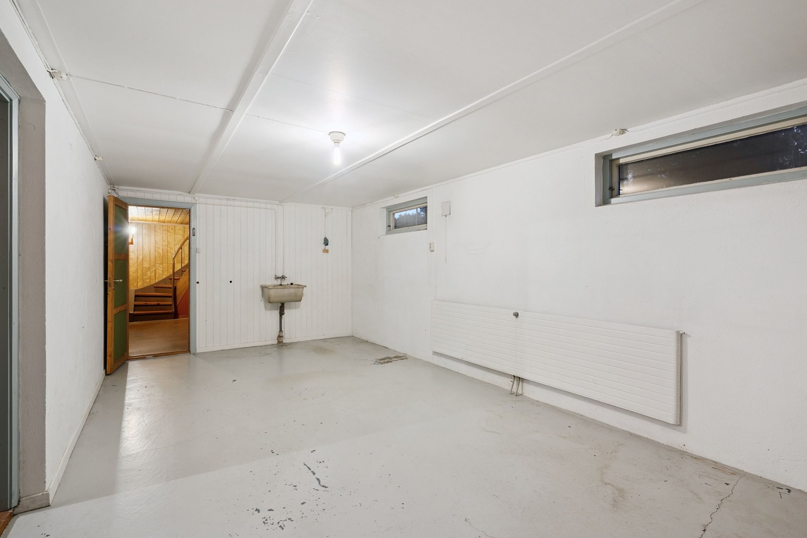 Ett av 7 kjellerrom. Galleribilde