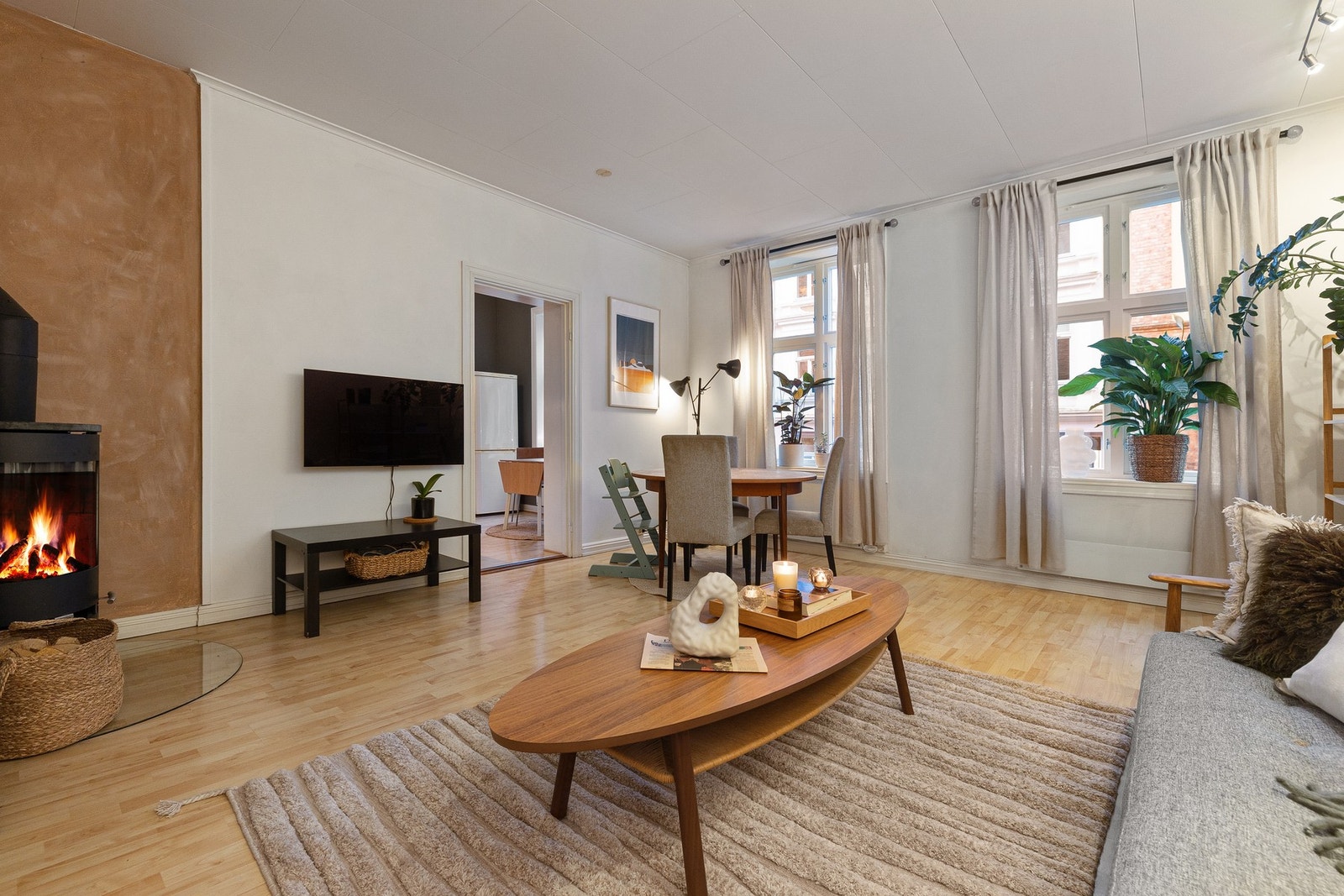 Velkommen inn i Tøyengata 36A, presentert av Malin Anker-Larsen i Tinholt Eiendomsmegling. Galleribilde