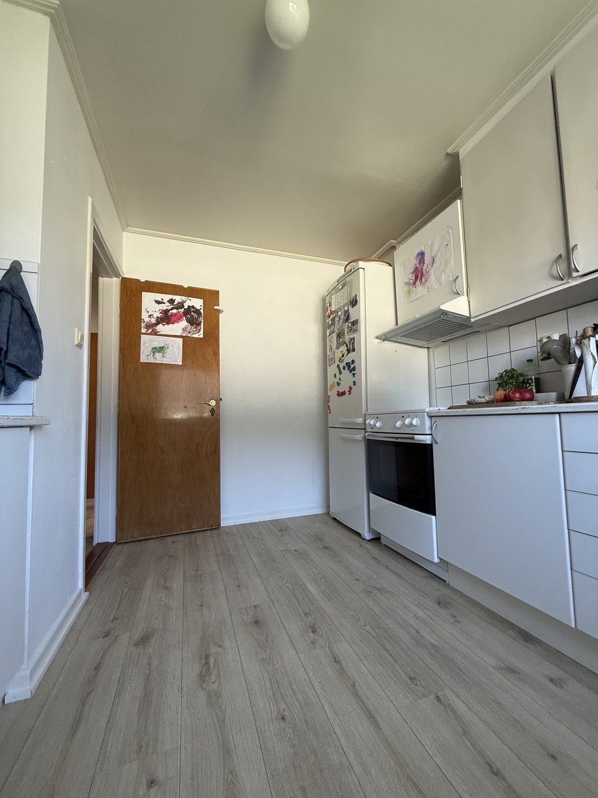 Kombiskap følger med Galleribilde