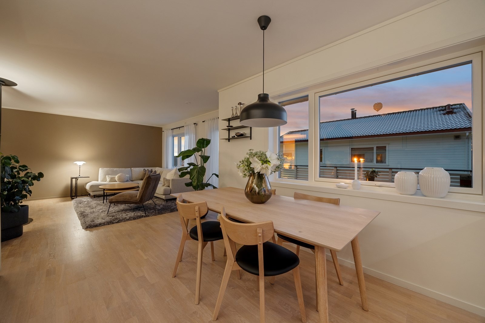 Leiligheten er fra 2014 og holder en god, velholdt standard. Galleribilde