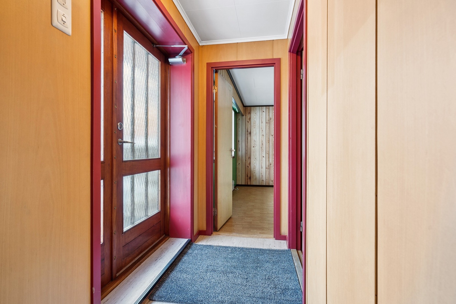 Vindfang/entrè i underetasjen. Galleribilde