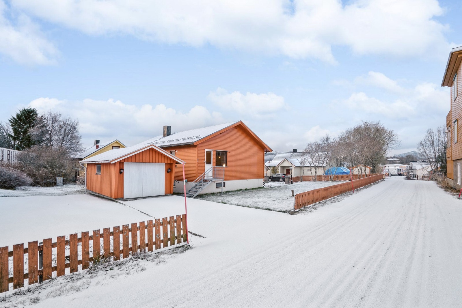 Last ned salgsoppgaven for utfyllende informasjon om eiendommen. Velkommen på en hyggelig visning! Galleribilde