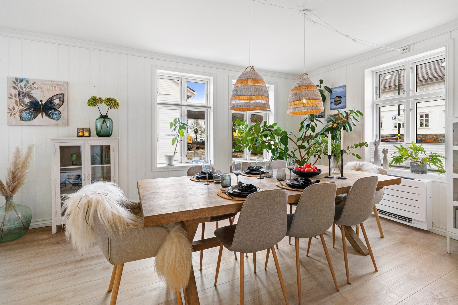 Her er det plass til å samles til større sammenkomster. Galleribilde