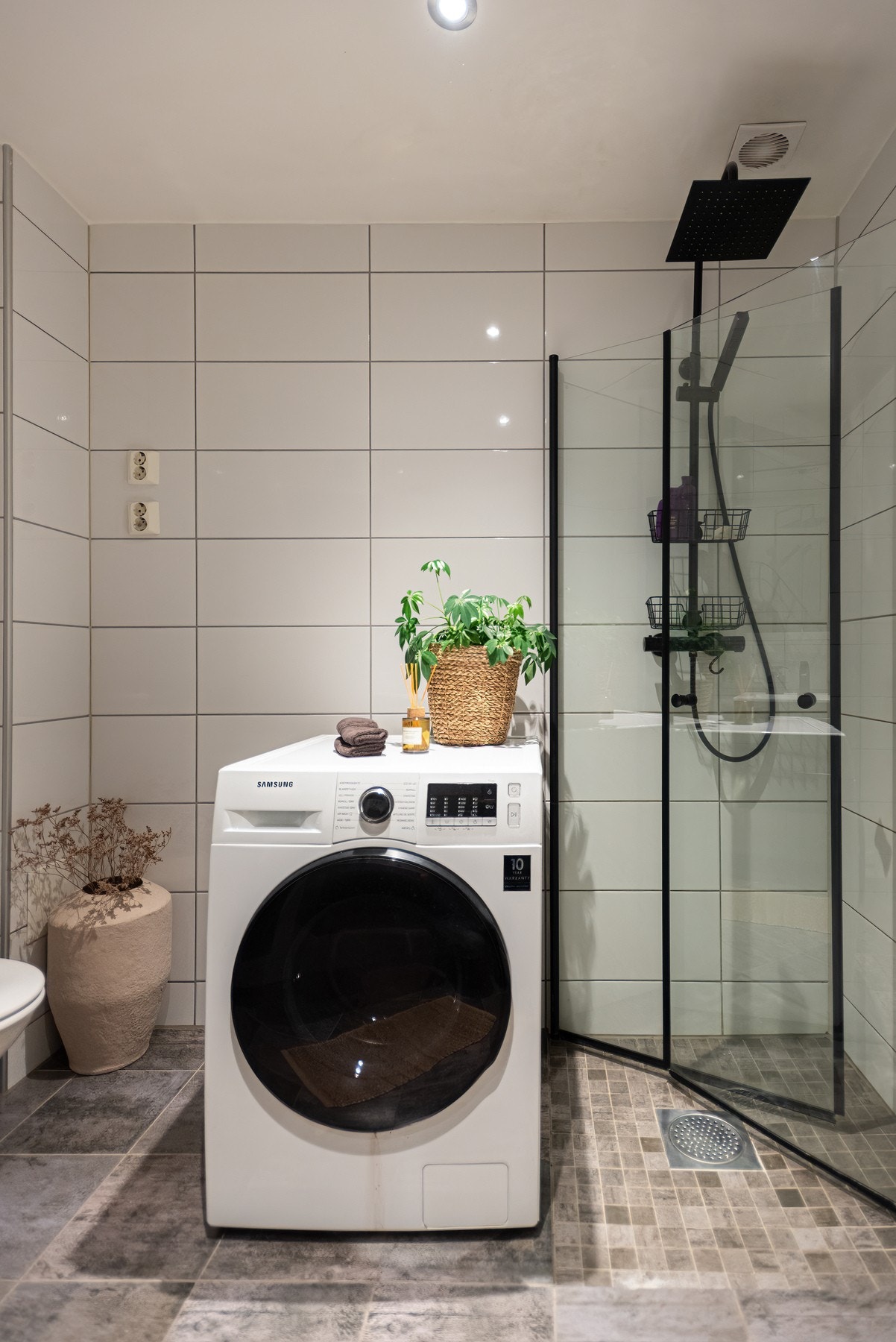 - Opplegg for vaskemaskin og varme i gulv - Galleribilde