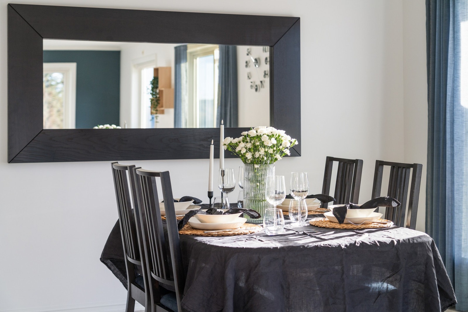 Du har god plass til spisebord, perfekt for måltider med familien. Galleribilde