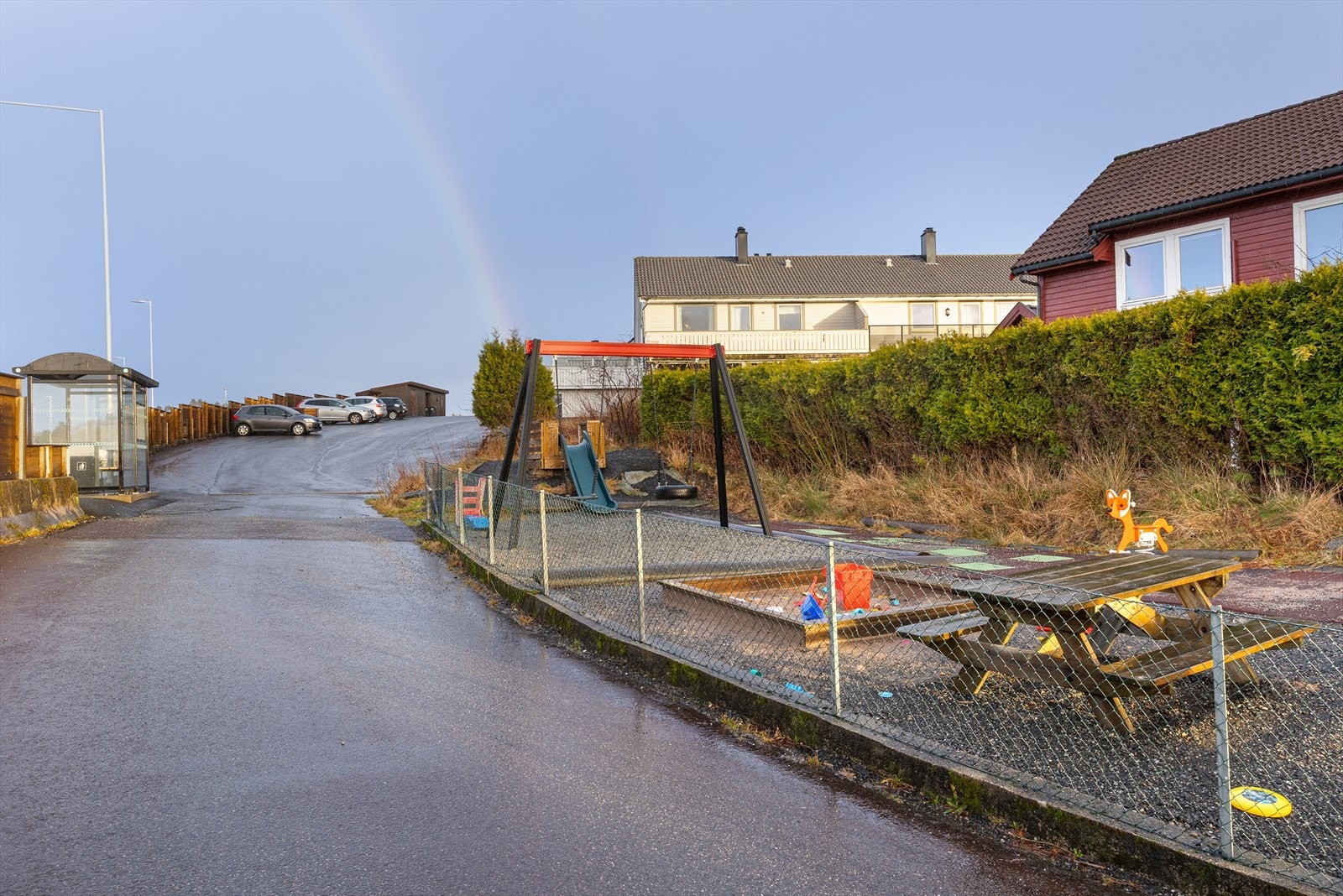 Lekeplass i velforeningen Galleribilde
