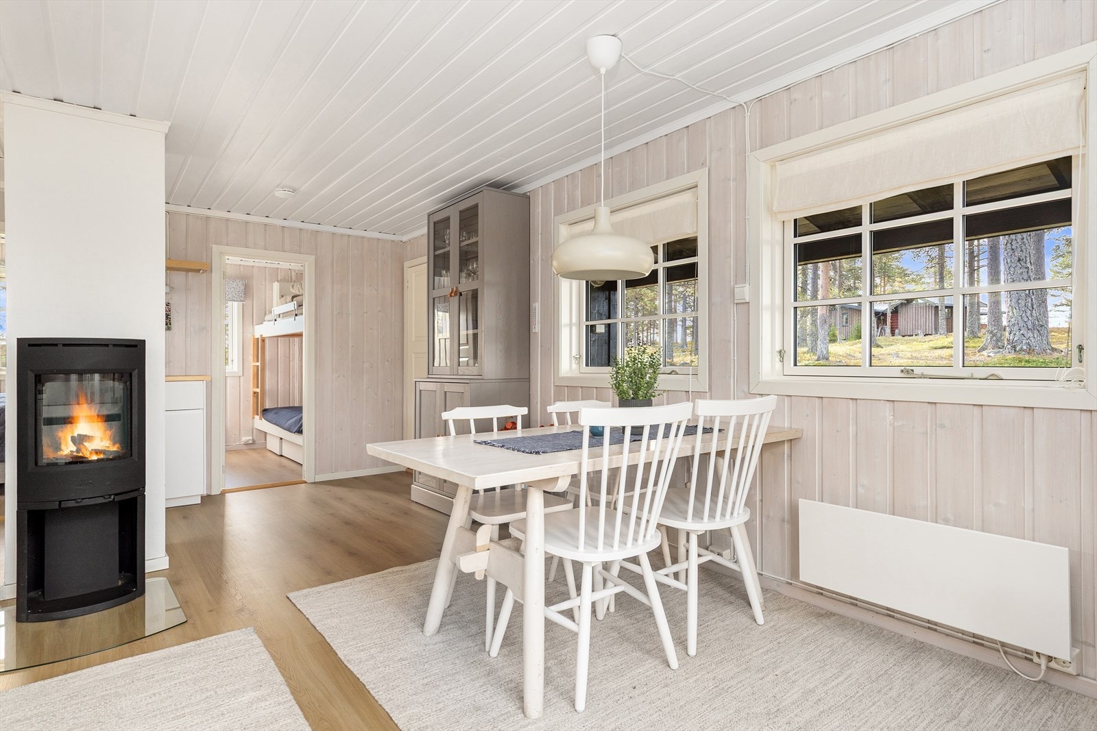 Det ble satt inn ny peisovn i 2018 Galleribilde