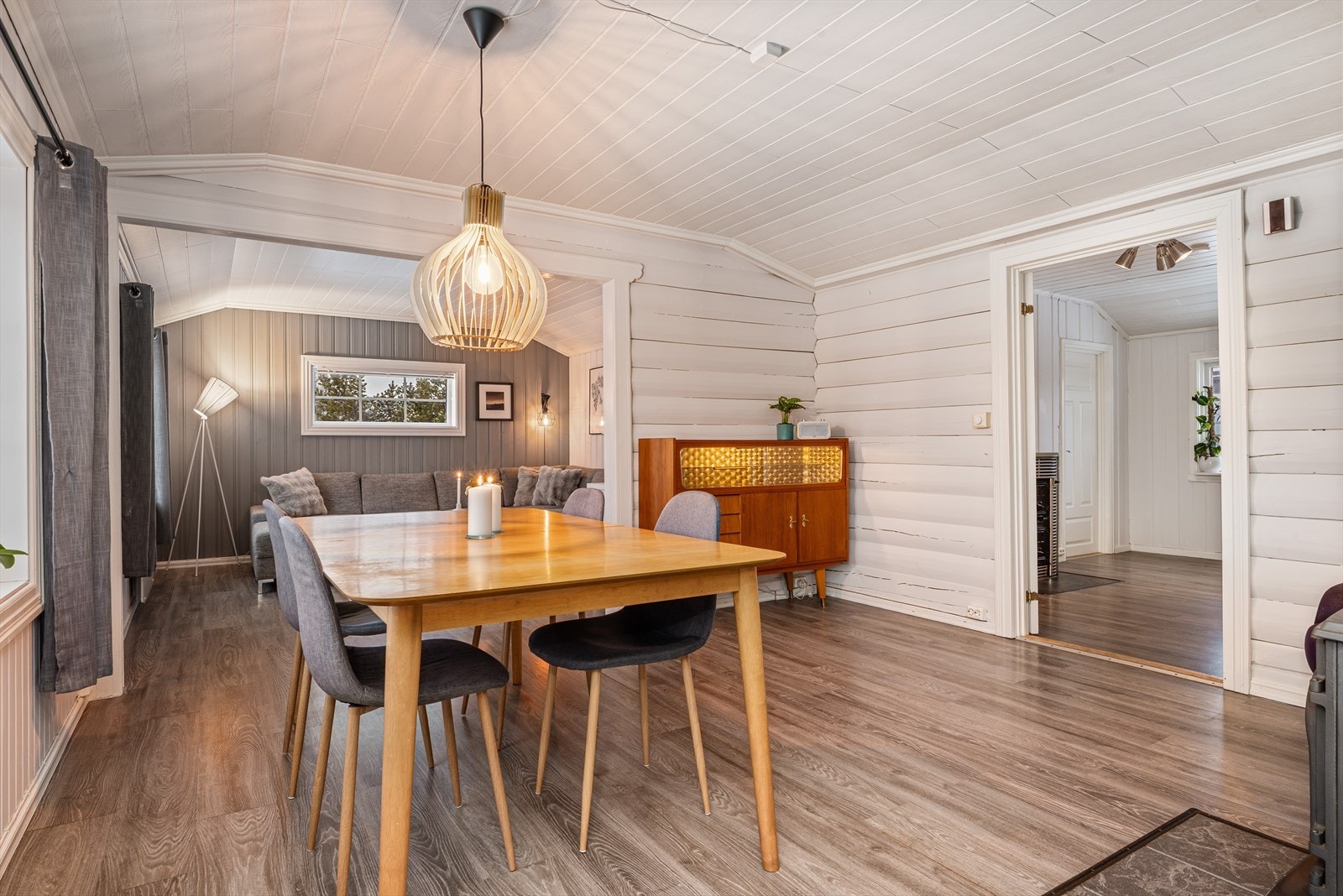 Spisestue. Galleribilde