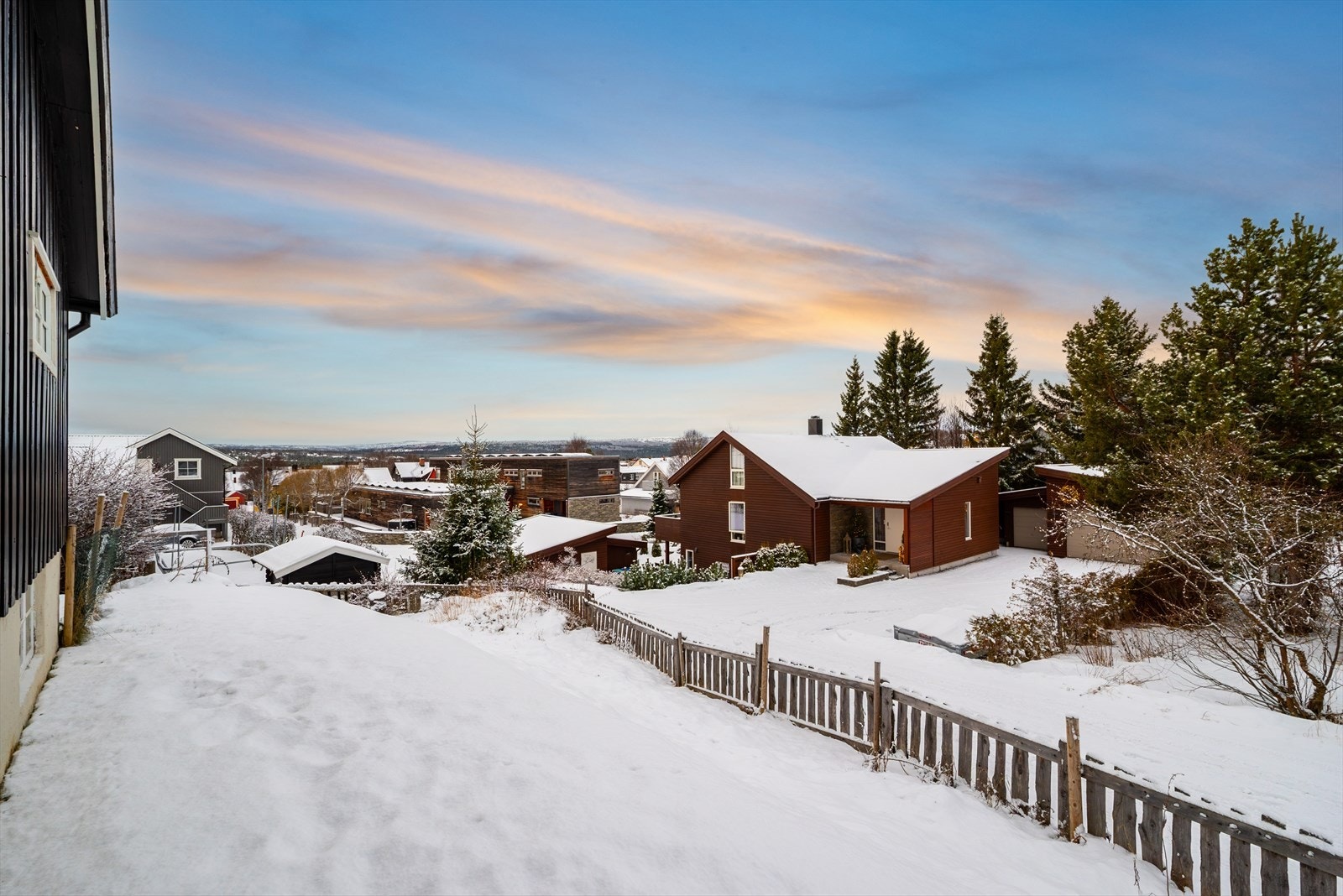 Uteområde. Galleribilde