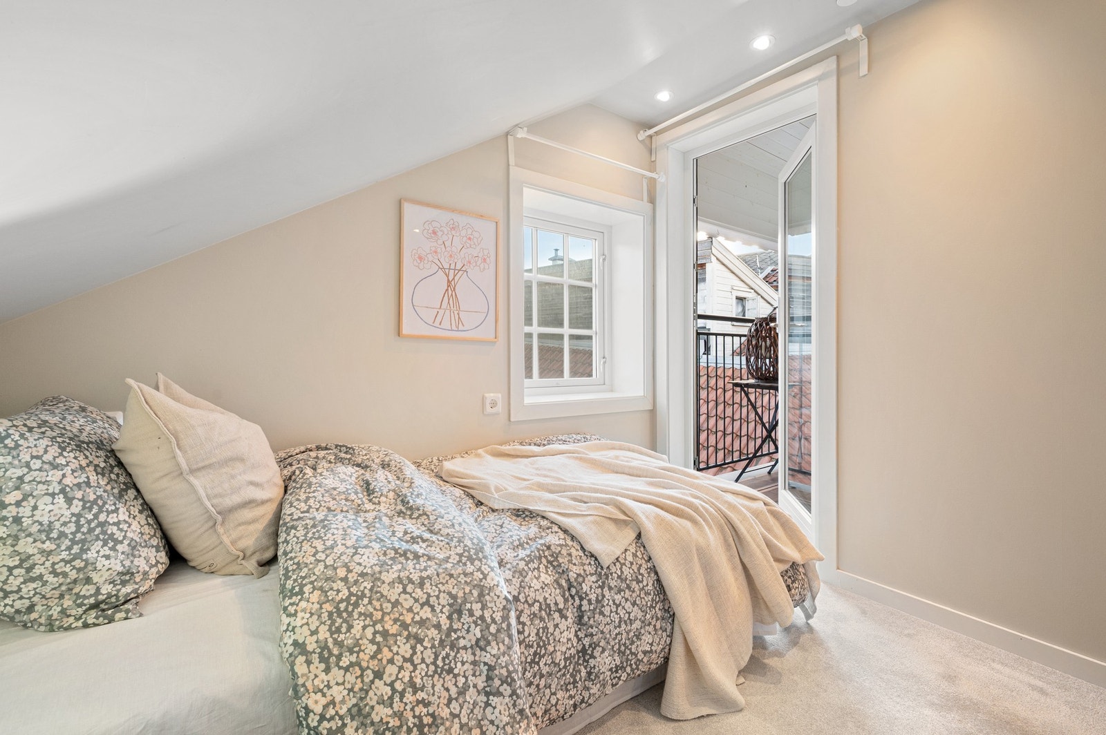 Soverom 2 er på 6,8 kvadratmeter. Galleribilde