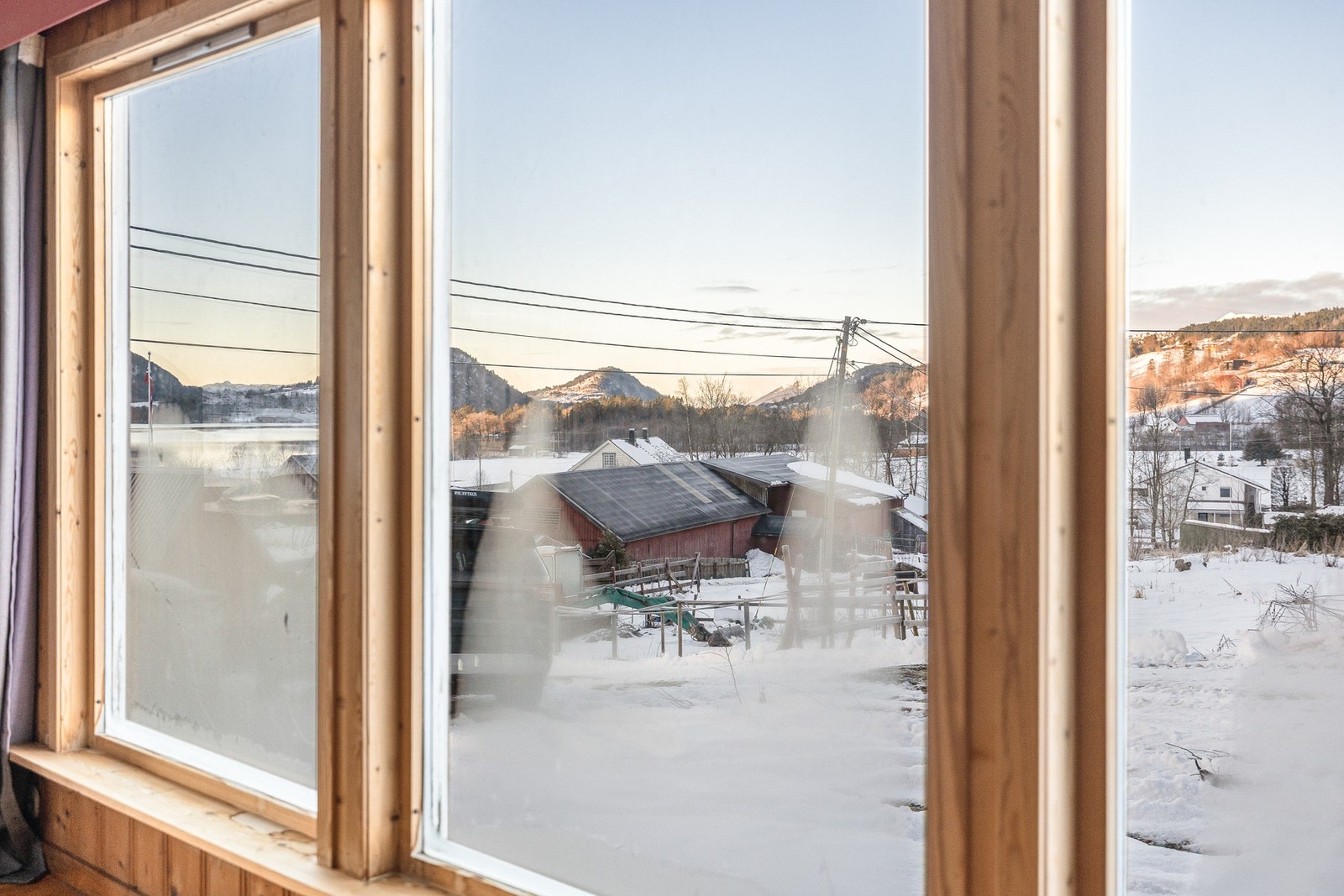 Utsikt fra stuevindu Galleribilde