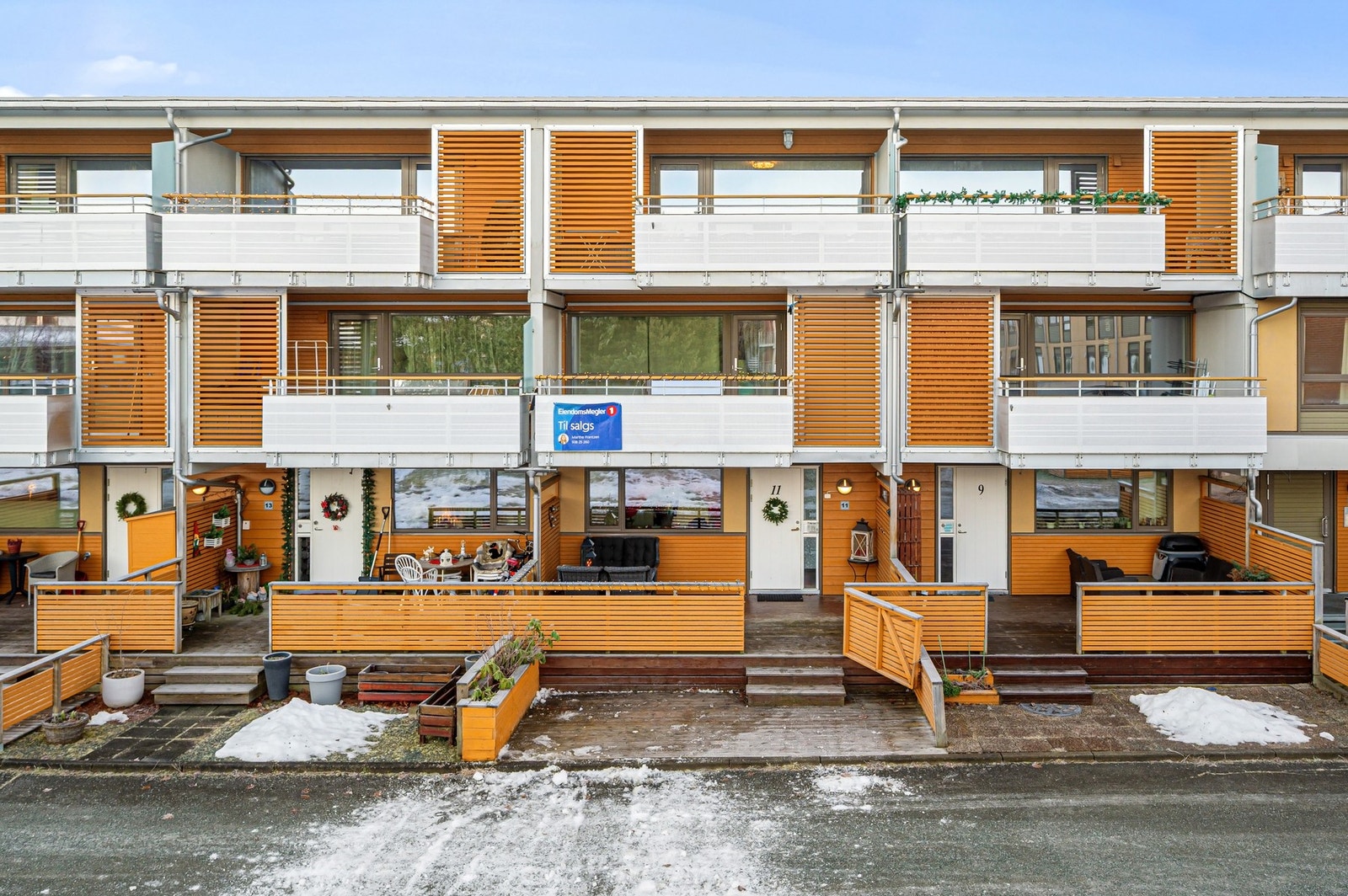 Leiligheten ligger fint til i borettslaget, med lite innsyn og lite trafikk utenfor blokka. Galleribilde