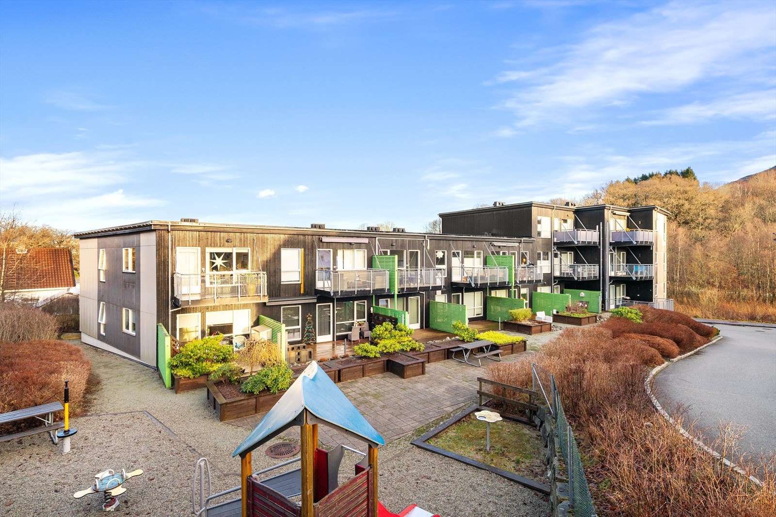 Stilren, lettstelt og flott leilighet med sentral beliggenhet på Hommersåk. Galleribilde