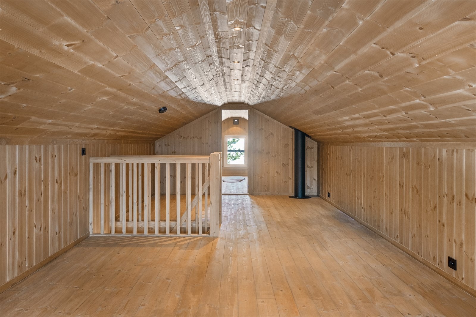 Loftsrom Galleribilde