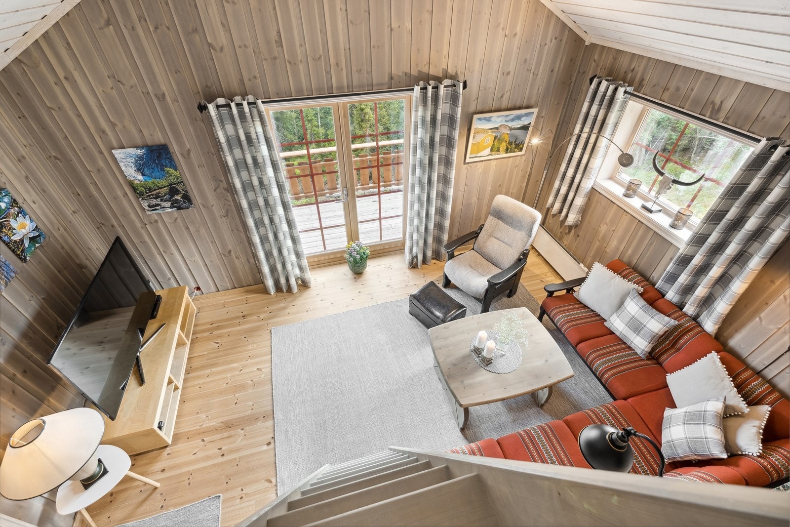 Hemsen er en flott plass for de som ønsker å trekke seg bort for en stille stund, eller for ungdom som ønsker seg litt privatliv. Galleribilde