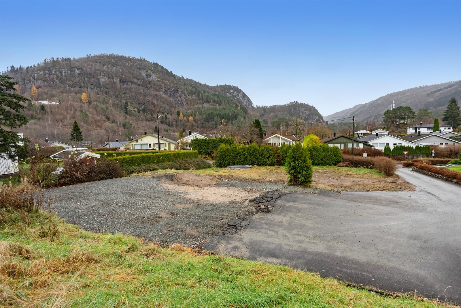 Tomten er planert og nærmest byggeklar. Galleribilde