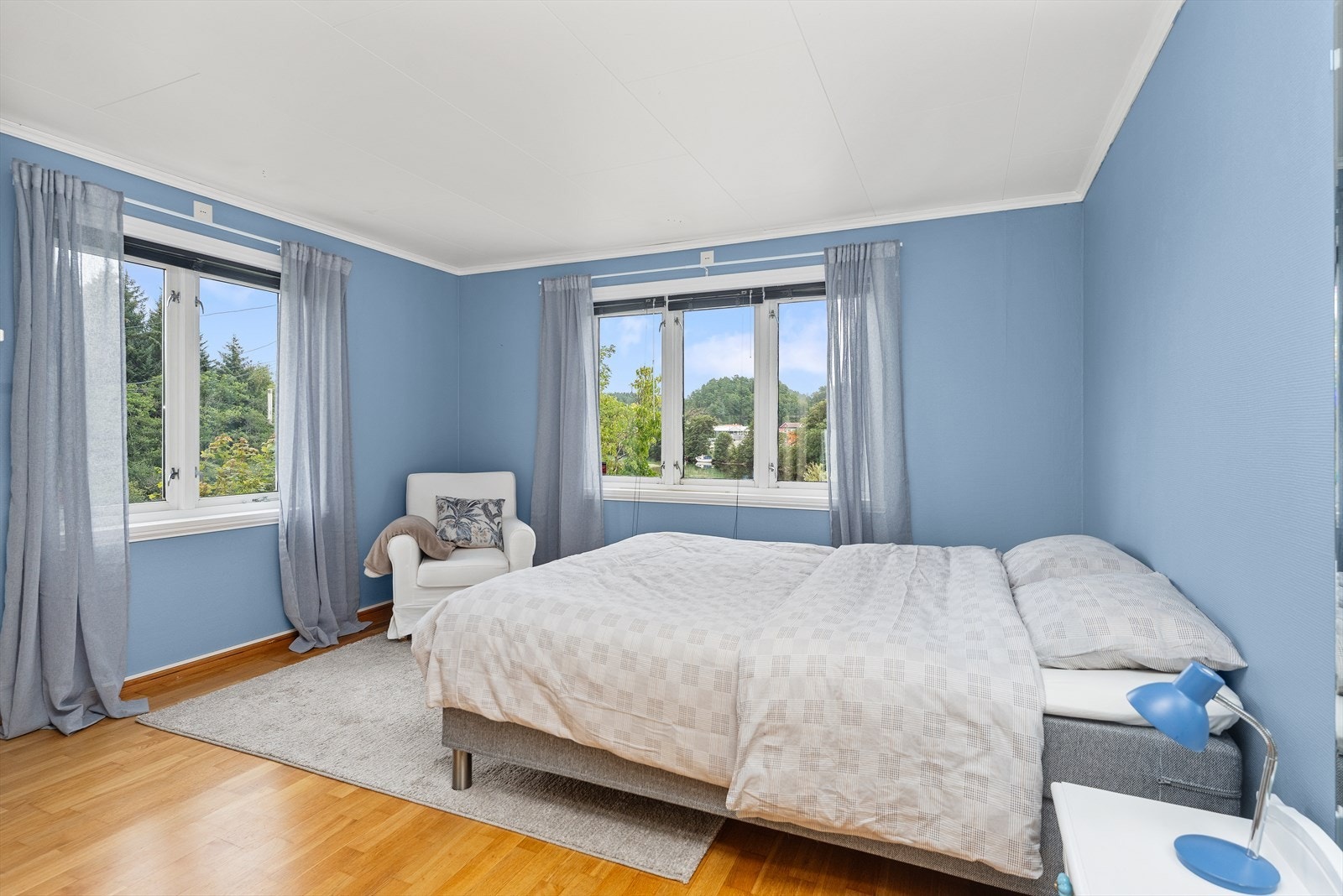 Soverom 1 av 3 i denne etasjen. Galleribilde