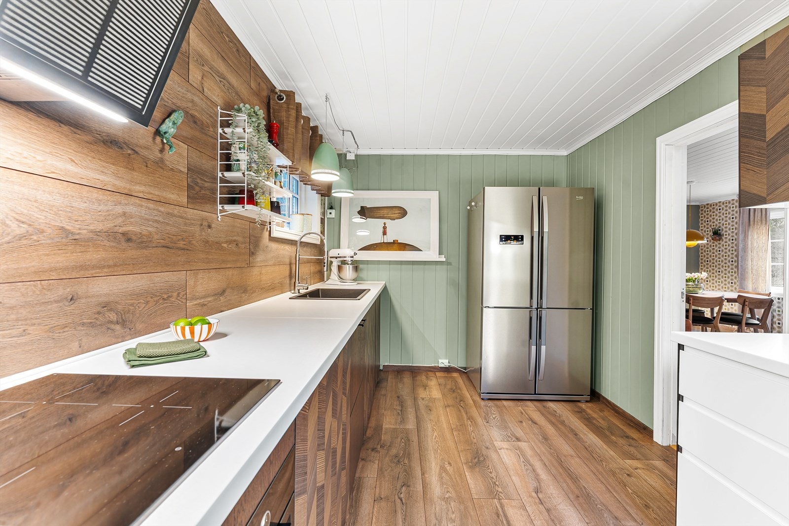 Frittstående kjøl/frys som er inkludert i salget Galleribilde