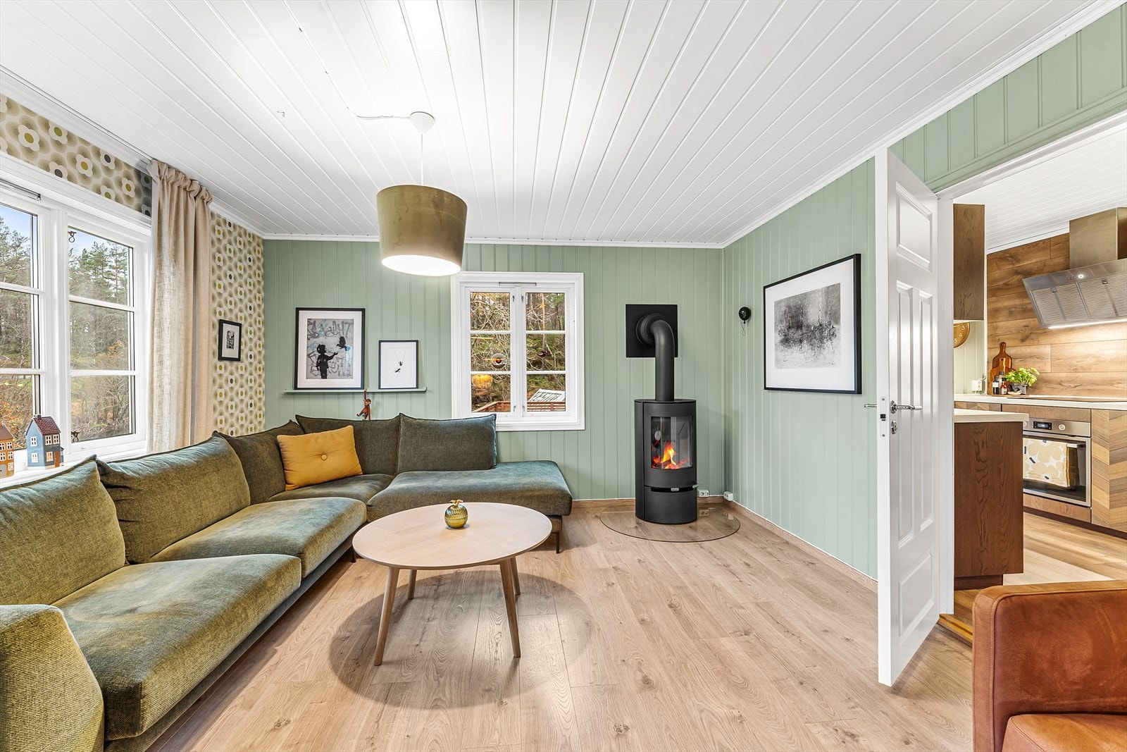 Ny vedovn og stålrøyr i 2022 Galleribilde