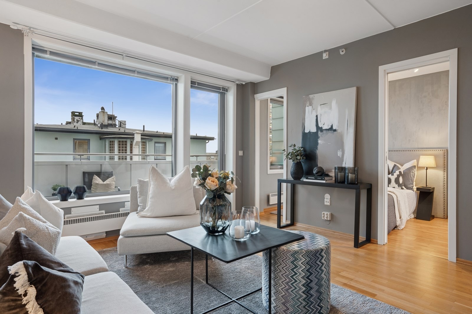 Sørkedalsveien 7- en lys og luftig 2-roms selveier i 6.etg med heis og balkong. Galleribilde