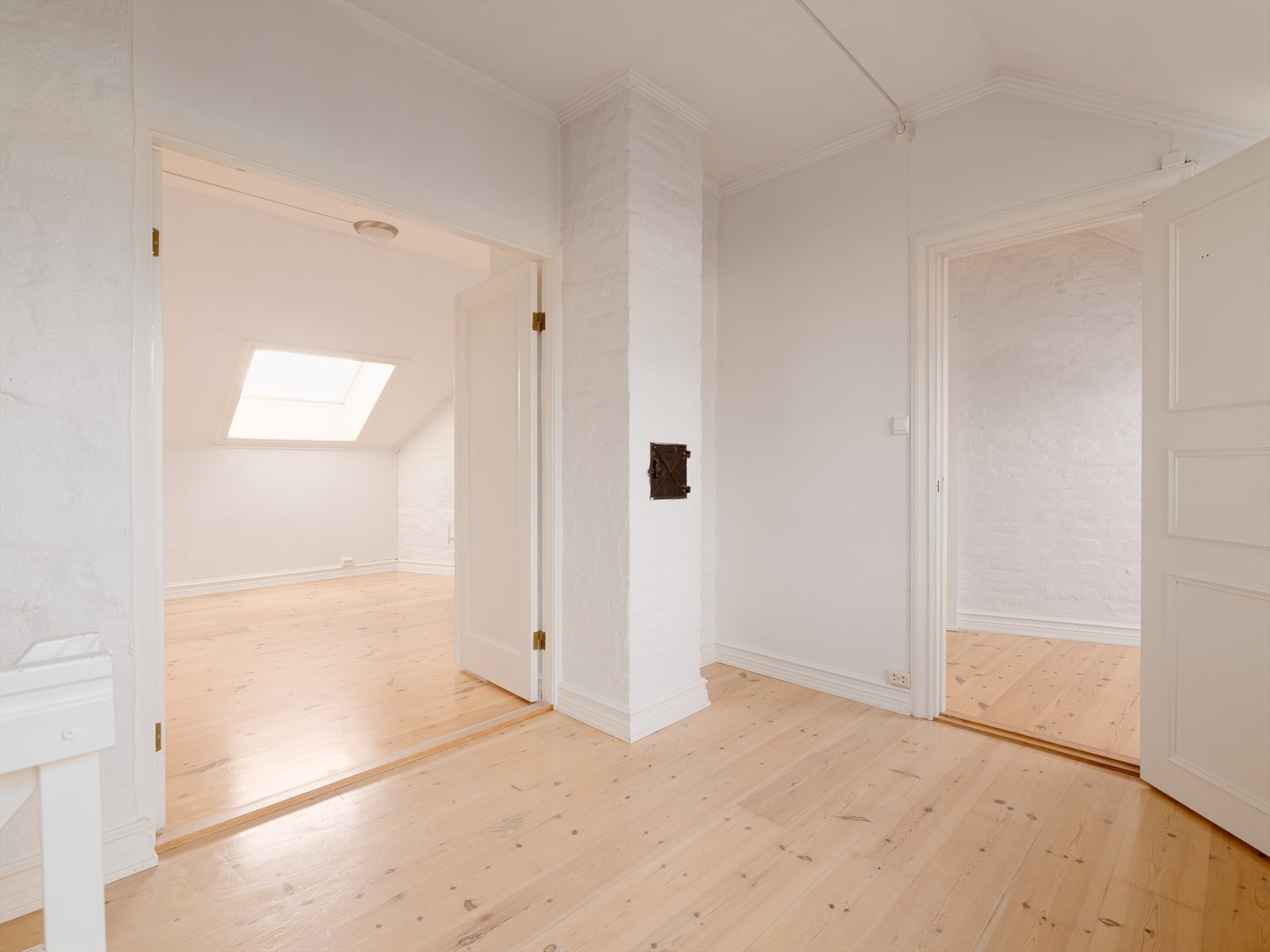 Fløydører inn til soverom 3. Galleribilde