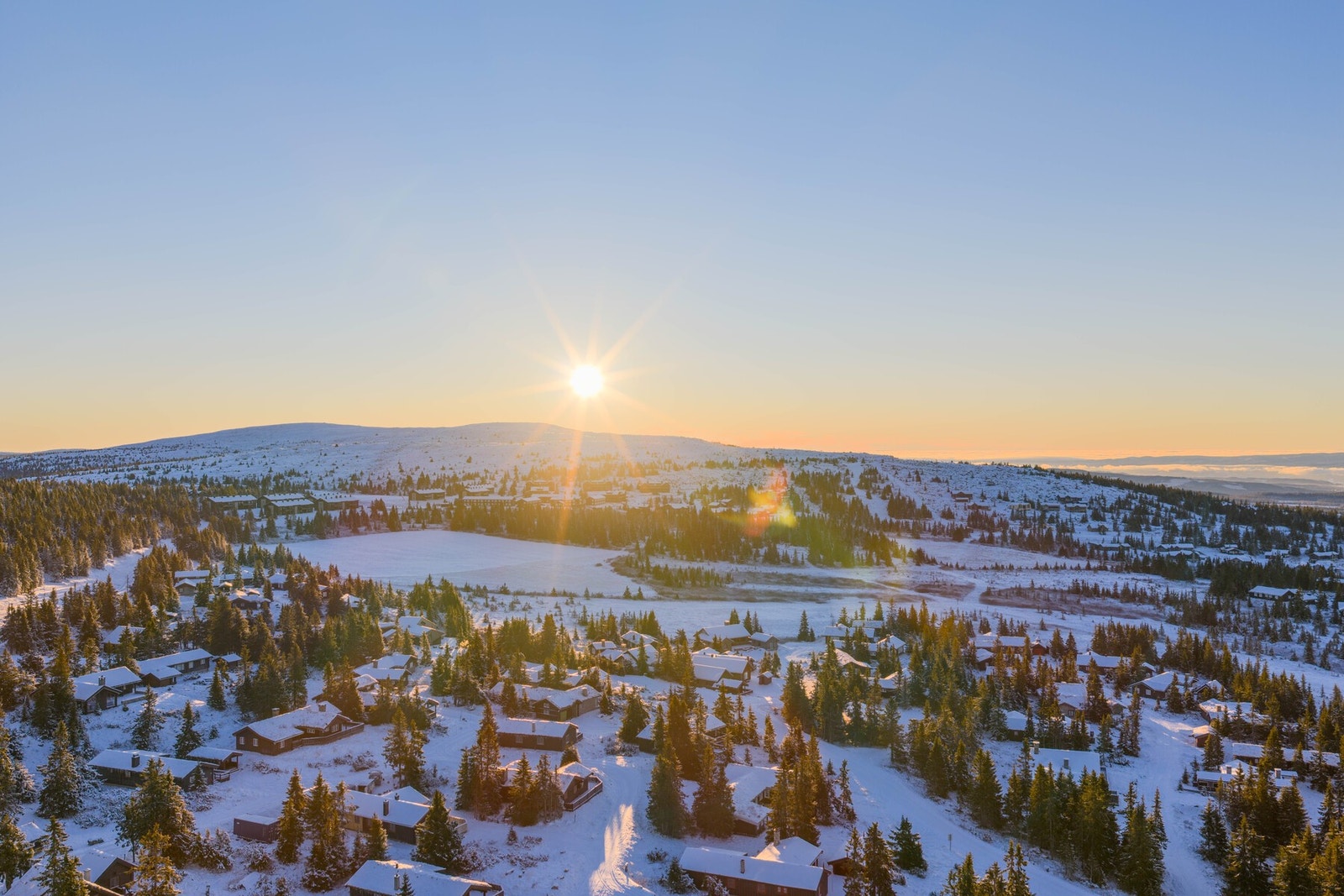 Ettermiddag/kveld kan man tilbringe på afterski på Gaiastova eller nyte et godt måltid på Ilsetra,