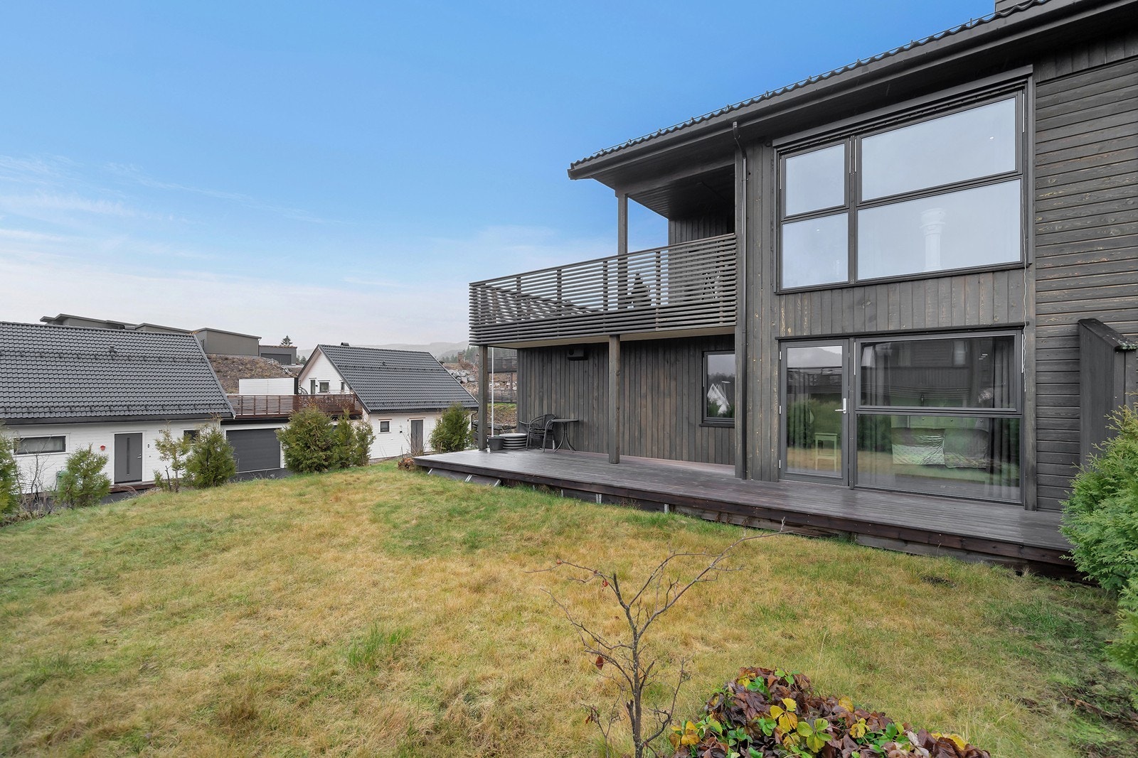 Fint opparbeidet plen og hage Galleribilde