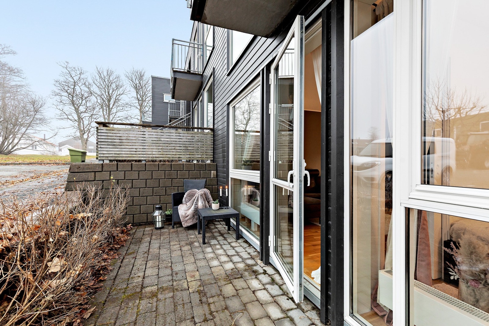 Her får du plass til både sittegruppe og grill på sommerstid. Galleribilde