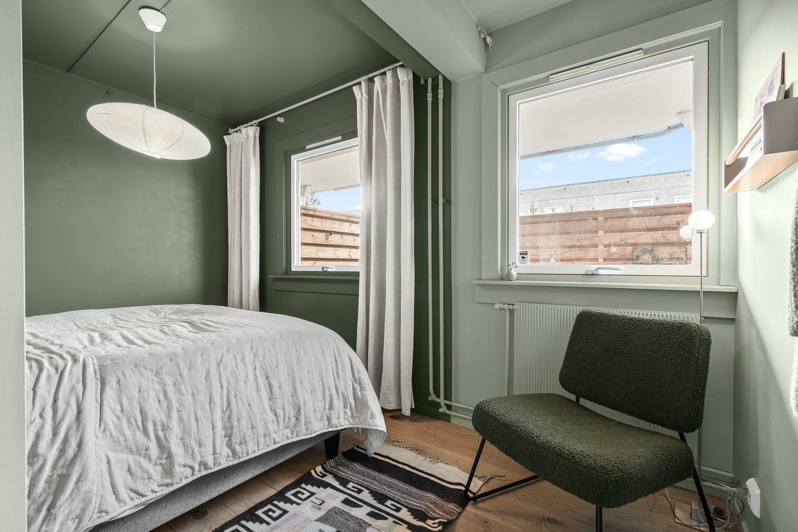 Begge soverommene ligger i tilknytning til hverandre. Galleribilde