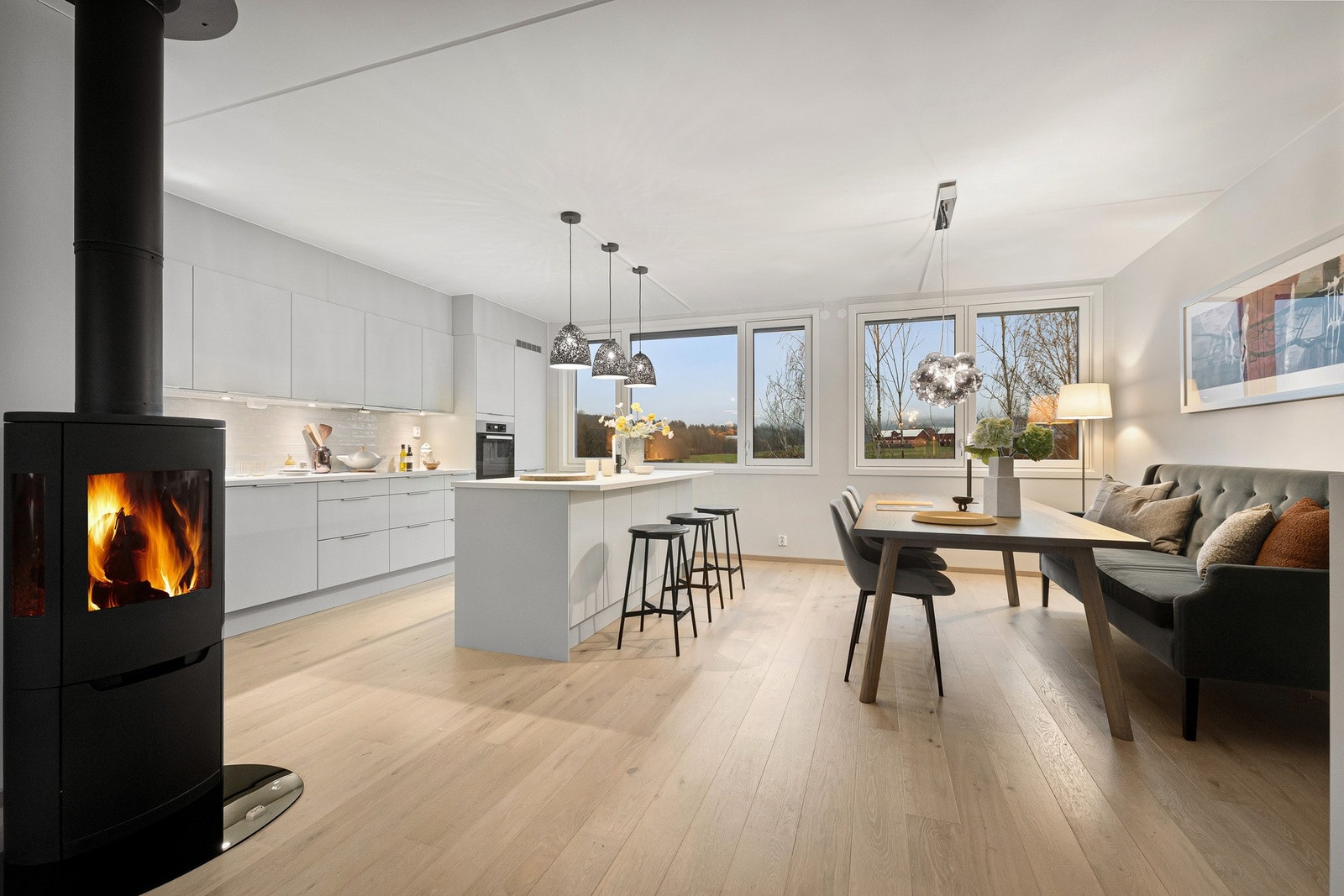 Velkommen inn i Jaktlia 7E, presentert av Morten Jærv Wang i Tinholt Eiendomsmegling. Galleribilde