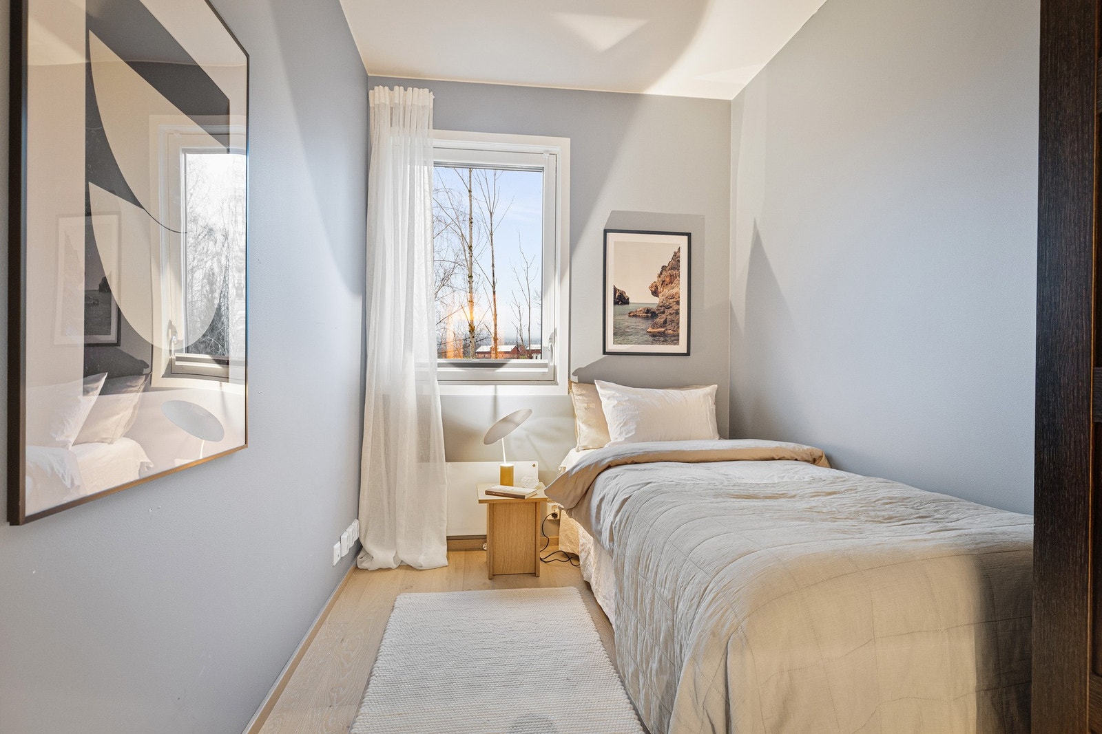 Et velutnyttet rom med flere innredningsmuligheter. Galleribilde