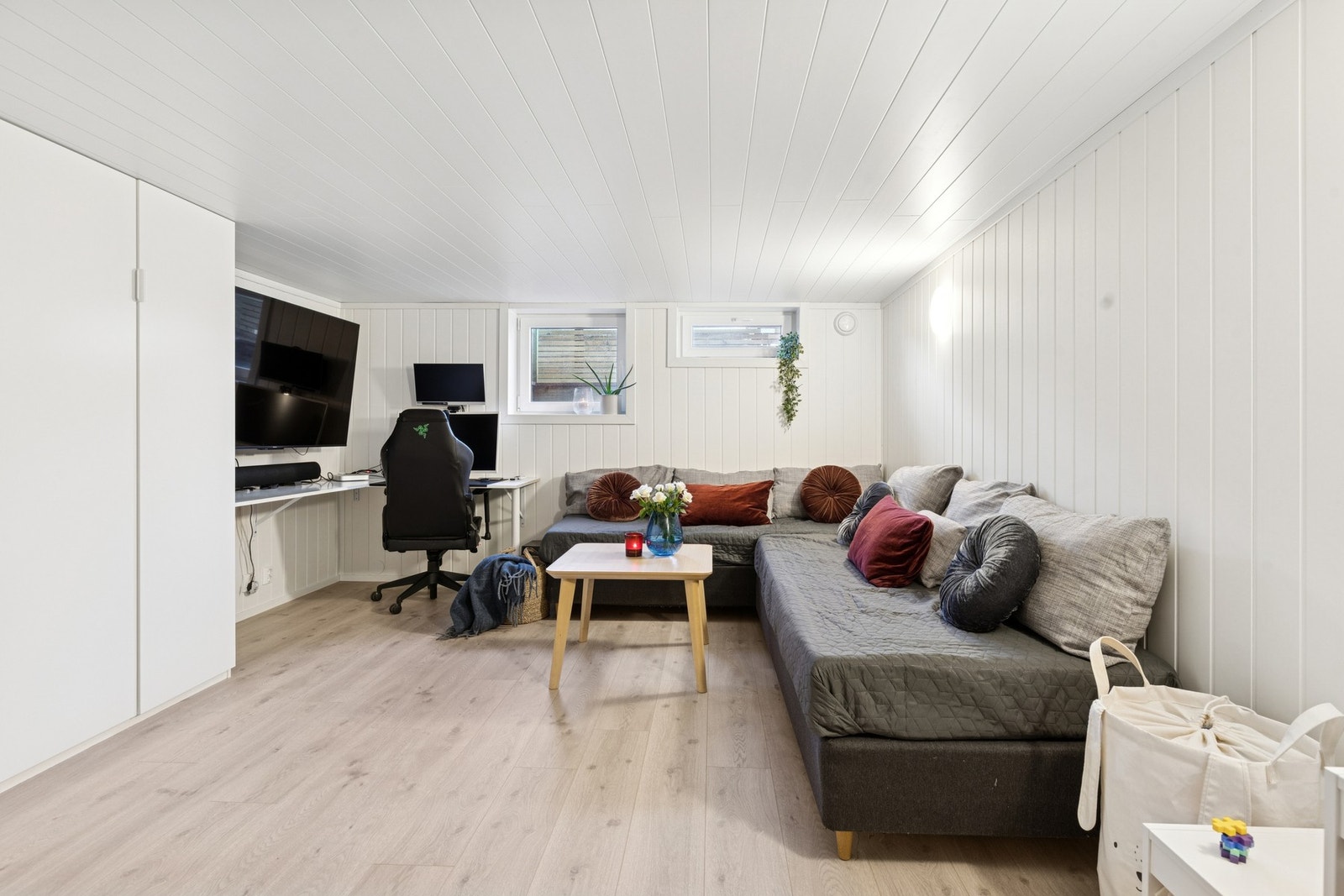 Her er det muligheter for kjellerstue eller en egen ungdomsavdeling. Galleribilde