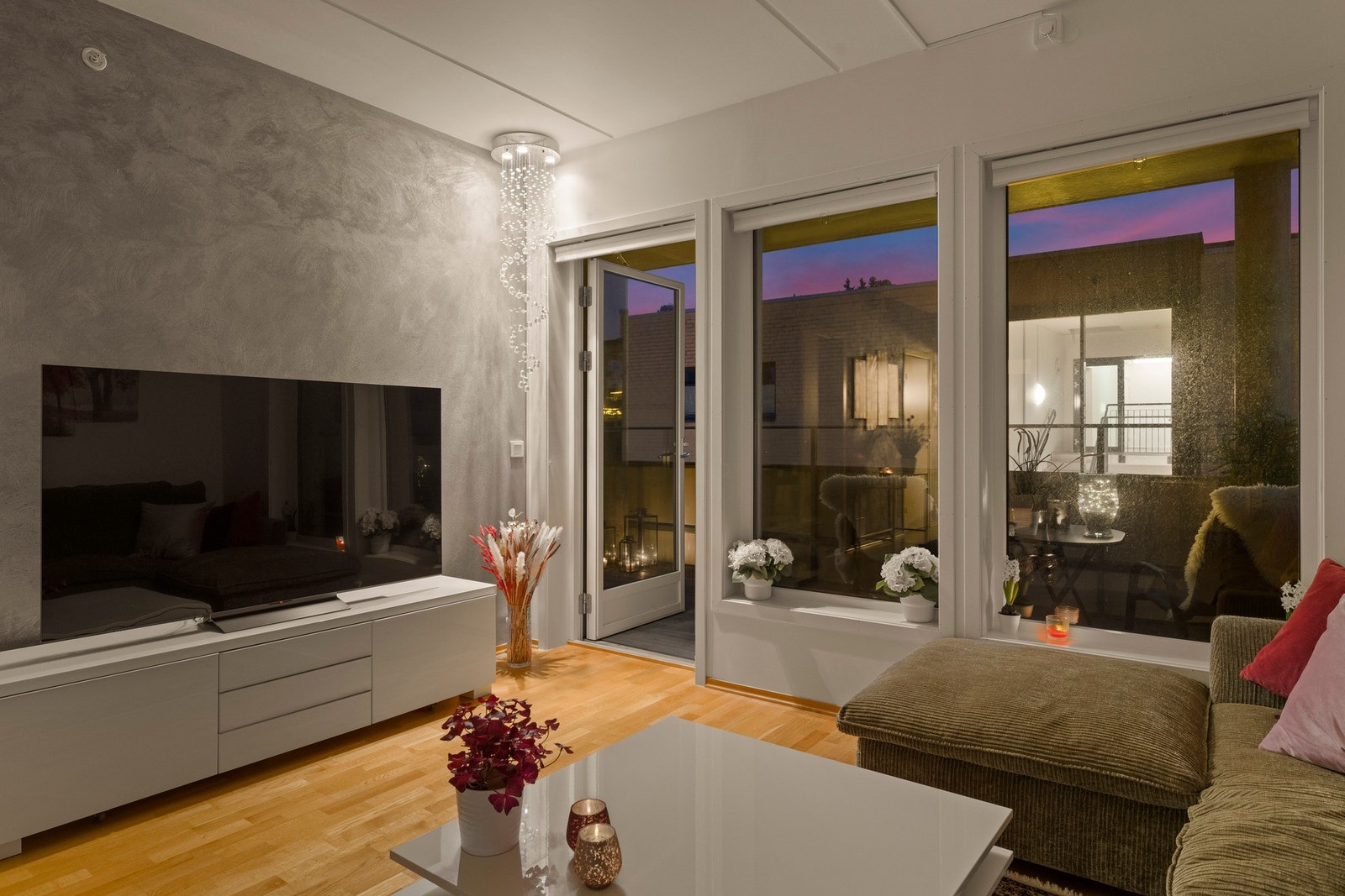 Stuen fremstår som et godt sosialt samlingspunkt Galleribilde