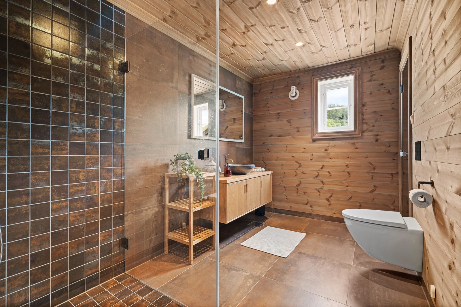 Bad 1. etasje. Galleribilde